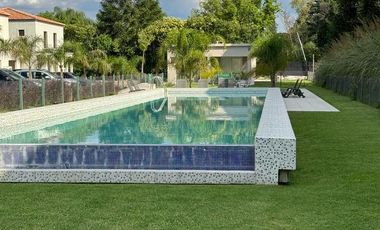 Departamento Loft  en Pilar con piscina y parrilla