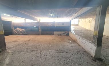 Venta Cochera Amplia Por Ascensor