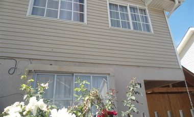 Casa en Arriendo en casa amoblada de 3H, 2B, 2E, Los Andes