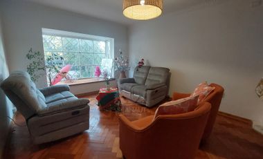 ARRIENDO LINDA CASA REMODELADA ÑUÑOA SECTOR PEDRO  VALDIVIA