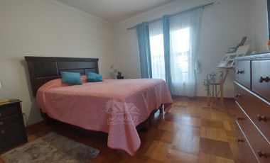 ARRIENDO LINDA CASA REMODELADA ÑUÑOA SECTOR PEDRO  VALDIVIA