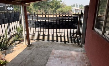 ENCANTADORA CASA EN VILLA JUAN PABLO II,  RETIRO