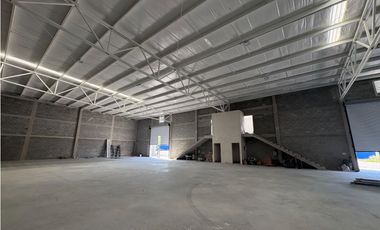 Bodega Industrial 1000m2 - APODACA (AGUA FRIA)