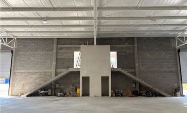 Bodega Industrial 1000m2 - APODACA (AGUA FRIA)