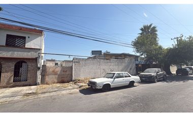 Terreno Residencial Mitras Centro - Terreno sin Construcción