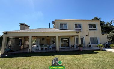 Casa en El Nacional Club De Campo