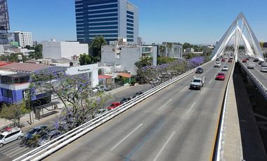TERRENO EN VENTA – ESQUINA LÁZARO CÁRDENAS Y GUADALUPE, CHAPALITA GUADALAJARA