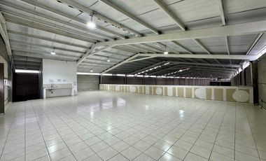 BODEGA NUEVA RENTA 2,200 M2  AV 8 DE JULIO TLAQUEPAQUE JALISCO