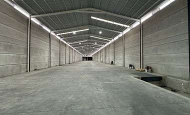 BODEGA NUEVA RENTA 2,200 M2  AV 8 DE JULIO TLAQUEPAQUE JALISCO