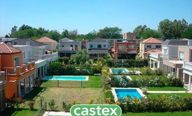 Casa en venta de cuatro ambientes en Habitat Residencias