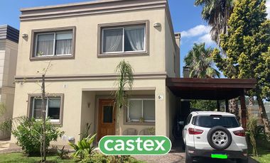 Casa en venta de cuatro ambientes en Habitat Residencias