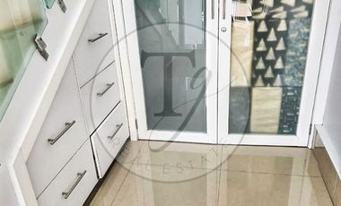 Casa en Venta en Lomas de Valle Dorado – Funcionalidad y Vistas Espectaculares