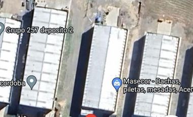 Polo 52 Galpón: 1080 MTS2 CUB. Oficina con privados