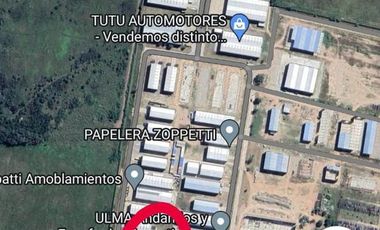 Polo 52 Galpón: 1080 MTS2 CUB. Oficina con privados