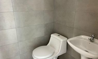Local Comercial en venta. Plaza Santa Ana