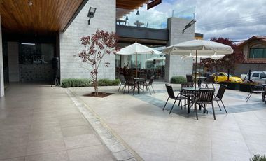 Local Comercial en venta. Plaza Santa Ana