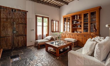 CASA FALABELLA / 3 AMB., JARDIN, PARRILLA... DIVINA!