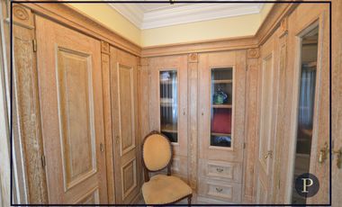 Venta Departamento 4 ambientes + dependencia de servicio