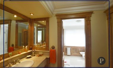 Venta Departamento 4 ambientes + dependencia de servicio