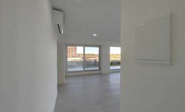 Departamento en Oportunidad con Jardín - Remeros Beach