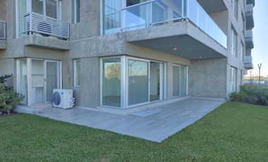 Departamento en Oportunidad con Jardín - Remeros Beach