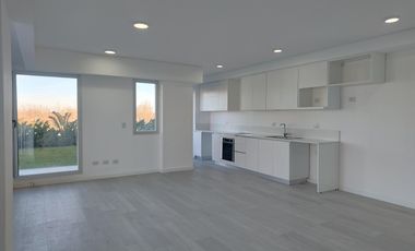 Departamento en Oportunidad con Jardín - Remeros Beach