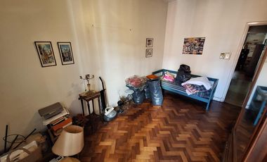 Terreno en Centro- 2 dorm- muy amplio - zona Urquiza