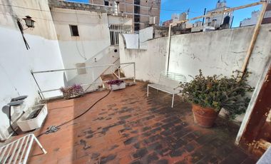 Terreno en Centro- 2 dorm- muy amplio - zona Urquiza