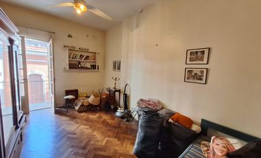 Terreno en Centro- 2 dorm- muy amplio - zona Urquiza