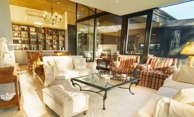 Moderno Chalet en Barrancas de san benito