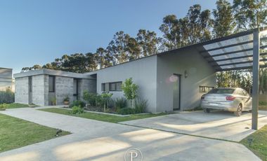 Moderno Chalet en Barrancas de san benito