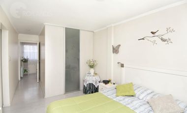 DESLUMBRANTE CASA DE 7 AMBIENTES EN SAAVEDRA