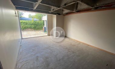 Local comercial en alquiler sobre Av. Libertador en Martinez, San Isidro.