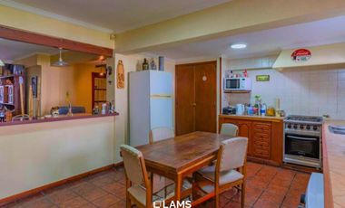 Alquiler Comercial/Porfesional - Casa 4 ambientes - Zona Guemes