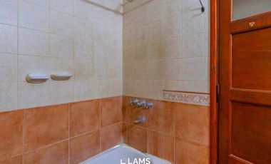 Alquiler Comercial/Porfesional - Casa 4 ambientes - Zona Guemes