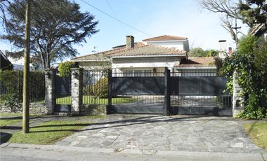 Venta privilegiado Chalet en Los Troncos