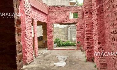 Terreno en calle Tte. Fox  - Luis Guillon