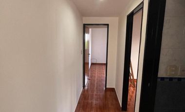 PH AL FRENTE. COCHERA- PATIO - BUEN ESTADO