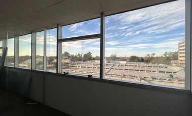 Oficina en alquiler sobre en San Isidro