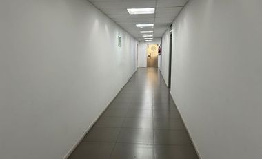 Oficina en alquiler sobre en San Isidro