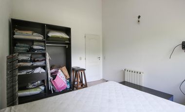 VENTA CASA 4 AMB 2 PLANTAS PISCINA JARDÍN LOTE 1000 M2