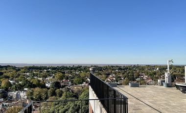 Departamento en Venta- Acassuso Vias a Santa Fe, 3 dormitorios, dependencia, quincho propio, cochera