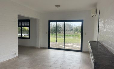 Casa al lago en las Glorietas. Nordelta