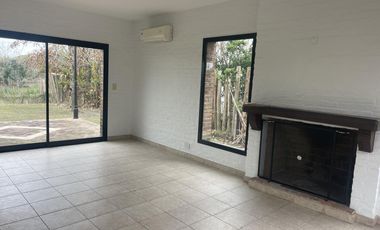 Casa al lago en las Glorietas. Nordelta