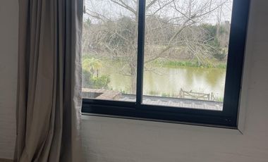 Casa al lago en las Glorietas. Nordelta