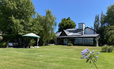 Venta casa 3 dormitorios en Country Nautico Isla Santa Monica, Delta