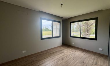 Casa a estrenar en La Rinconada Ibarlucea