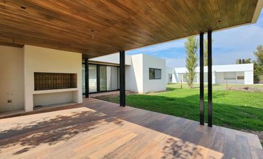 Casa a estrenar en La Rinconada Ibarlucea