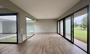 Casa a estrenar en La Rinconada Ibarlucea