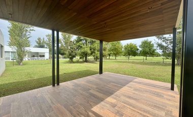 Casa a estrenar en La Rinconada Ibarlucea